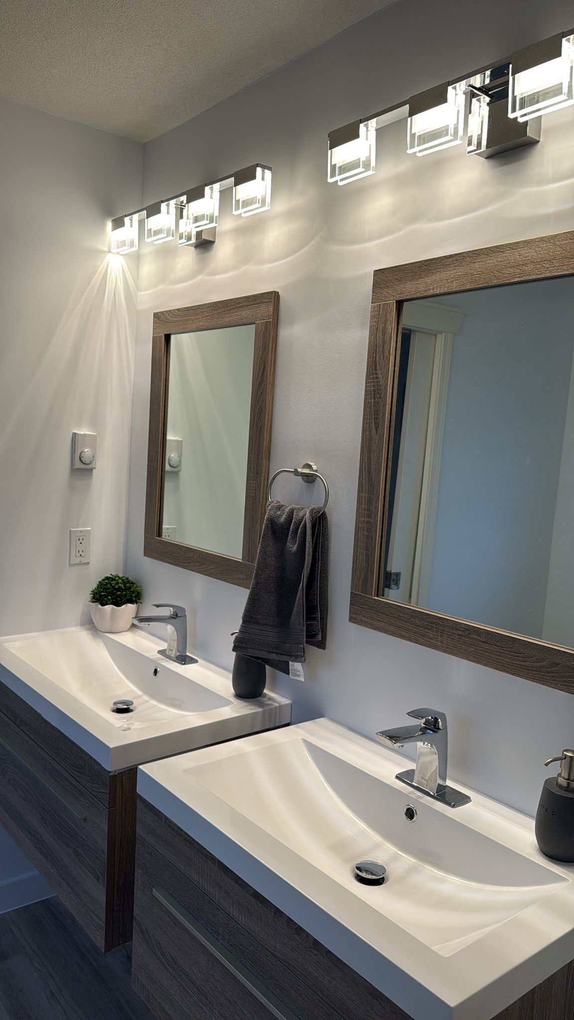 WhatsApp Image 2025-12-06 at 1.55.35 PM (2)